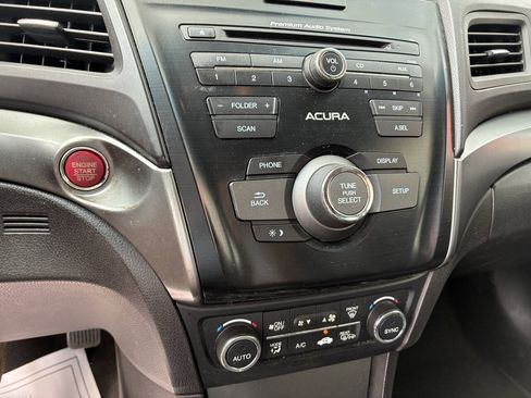 Used 2015 Acura ILX FWD image 25