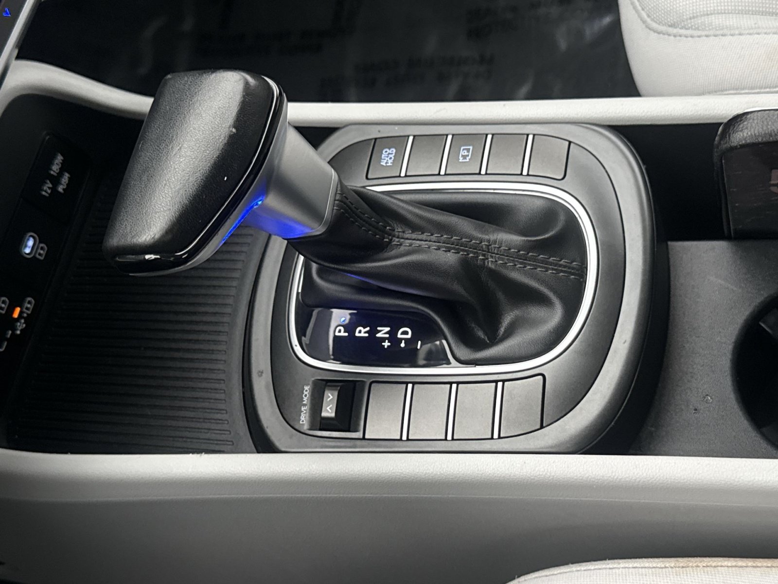 Certified 2025 Hyundai Kona SEL FWD image 22