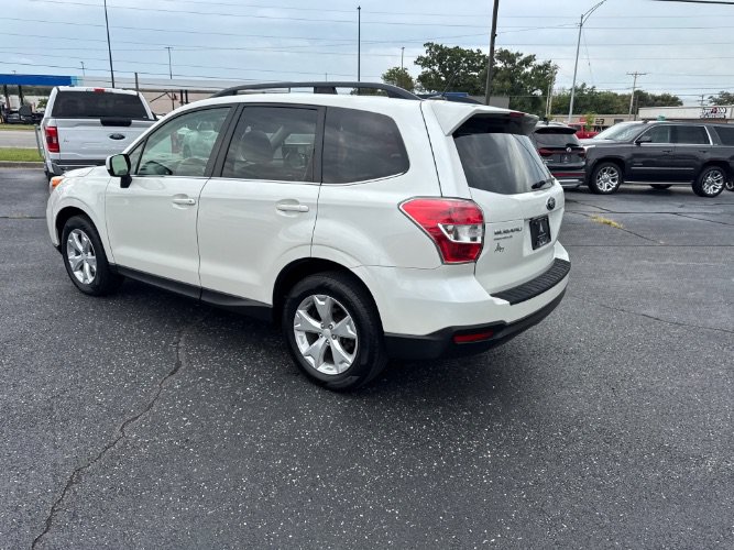 Used 2015 Subaru Forester 2.5i Limited AWD/4WD image 6