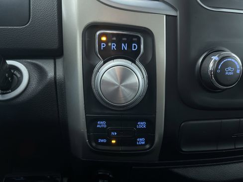 Used 2014 RAM 1500 Classic SLT image 18