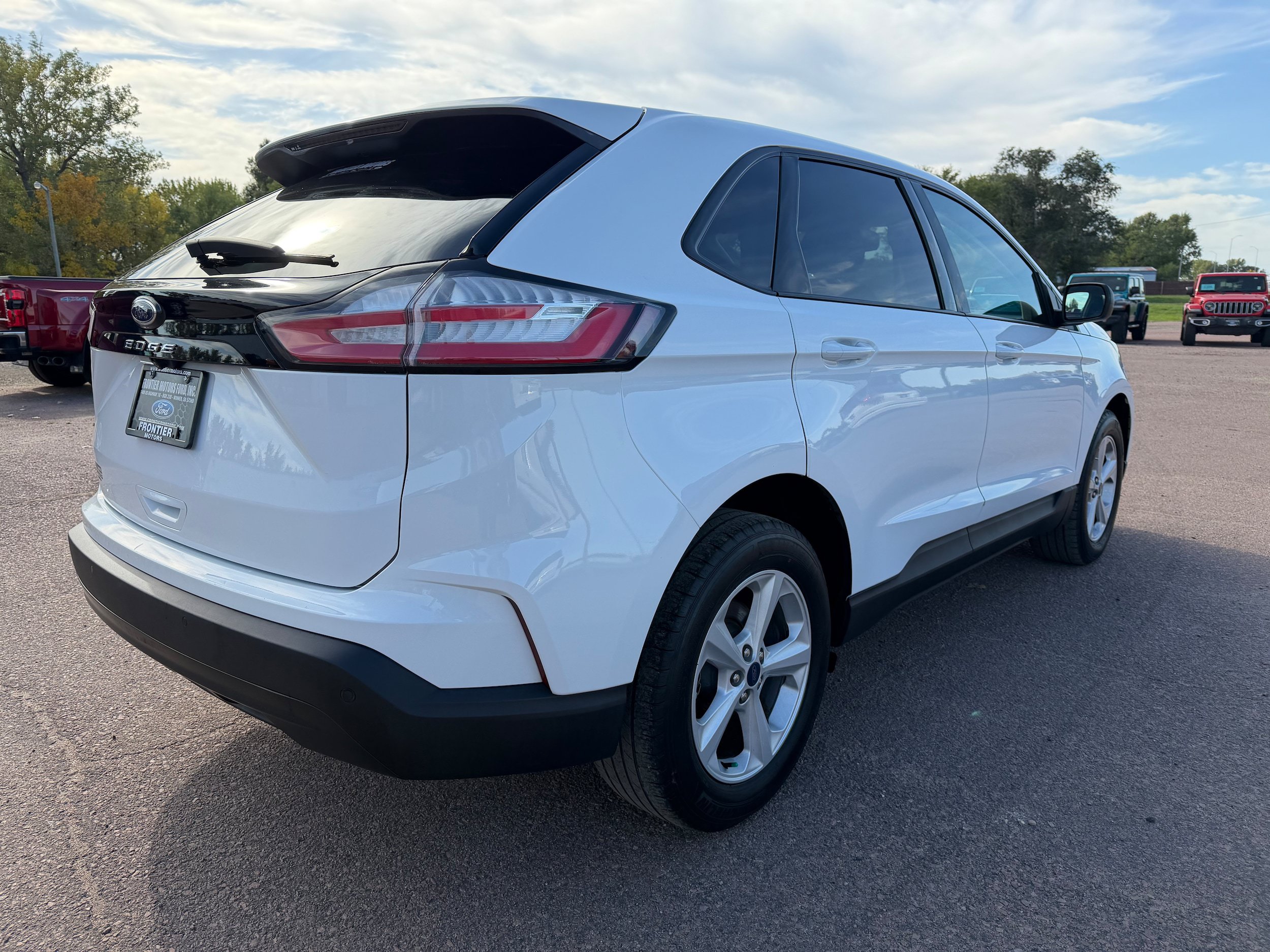 Used 2021 Ford Edge SE FWD image 5