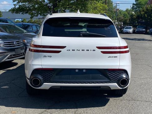 Used 2022 Genesis GV70 3.5T Sport w/ Sport Prestige Package AWD/4WD image 3