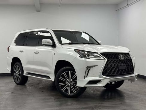 Used 2019 Lexus LX 570 4WD w/ Luxury Package image 5
