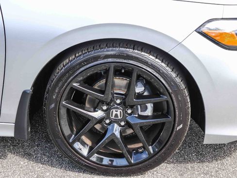 Certified 2025 Honda Civic Sport image 4