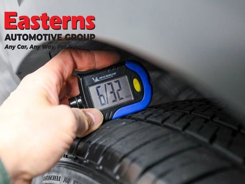 Used 2022 Volkswagen Tiguan S image 27