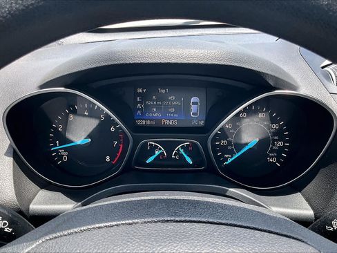 Used 2017 Ford Escape SE FWD image 25