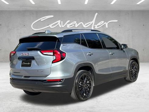 Used 2023 GMC Terrain SLT w/ Tech Package FWD image 20