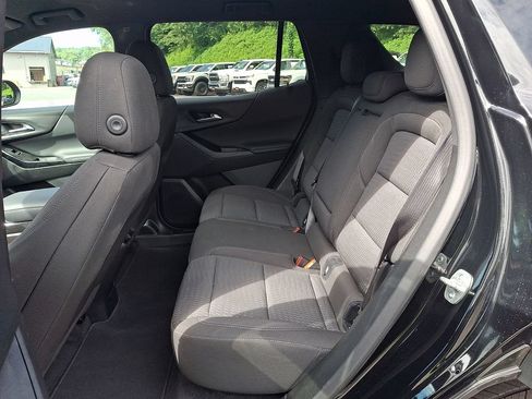 Used 2025 Chevrolet Equinox LT AWD/4WD image 10