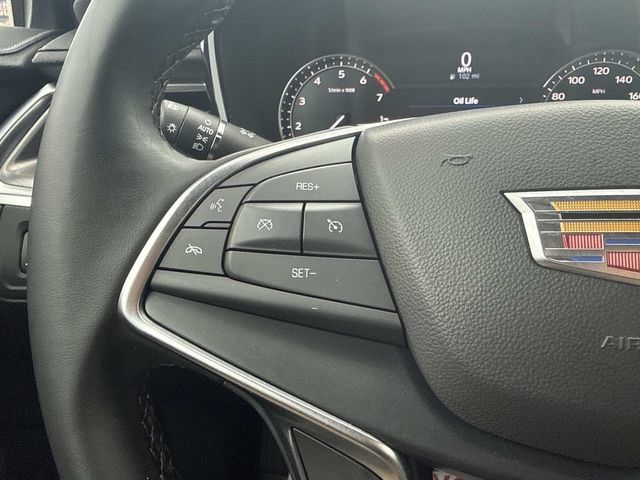Certified 2024 Cadillac XT5 Luxury w/ LPO, Floor Liner Package AWD/4WD image 37
