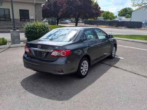 Used 2013 Toyota Corolla LE FWD image 5
