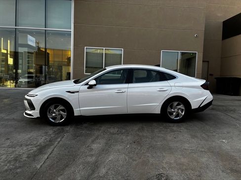 Certified 2026 Hyundai Sonata SE FWD image 2