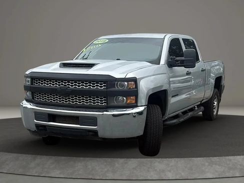 Used 2019 Chevrolet Silverado 2500 W/T RWD image 3