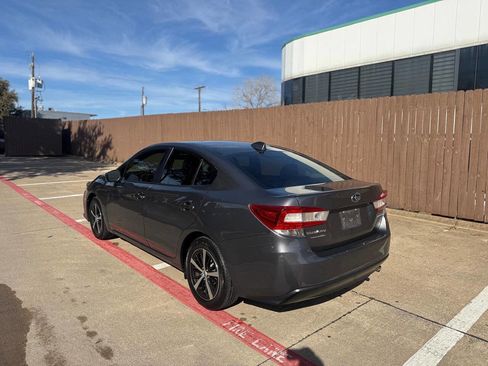Used 2020 Subaru Impreza 2.0i Premium image 5