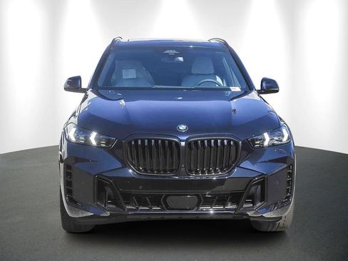 Used 2026 BMW X5 sDrive40i w/ M Sport Package RWD image 2