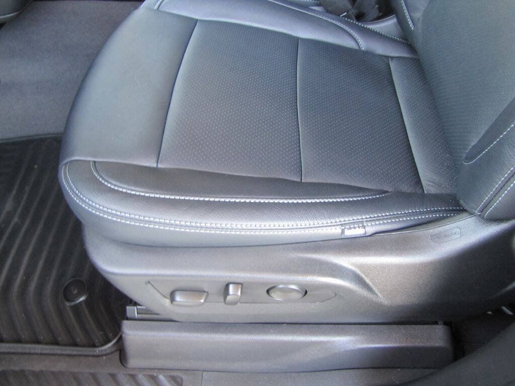 Used 2022 Ford F150 Lariat AWD/4WD image 47