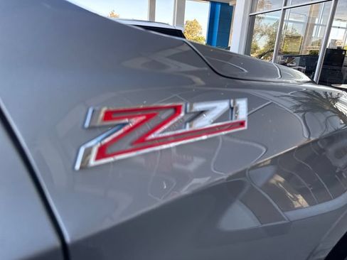 Used 2025 Chevrolet Suburban Z71 AWD/4WD image 38