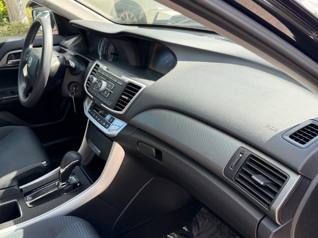 Used 2015 Honda Accord LX image 23