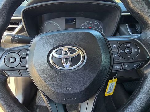 Used 2024 Toyota Corolla LE FWD image 16