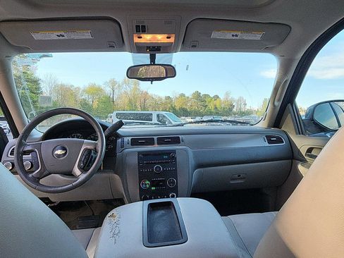 Used 2009 Chevrolet Tahoe LT w/ Suspension Package, Off-Road image 22