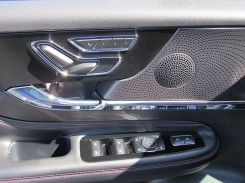 Used 2023 Lincoln Corsair Reserve image 13