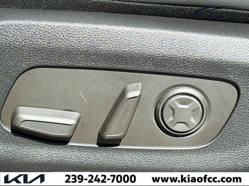 New 2026 Kia Carnival SX Prestige FWD image 25