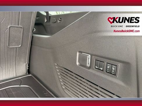 New 2026 GMC Yukon XL Denali w/ Sun & Power Step Package AWD/4WD image 36