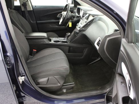 Used 2017 Chevrolet Equinox LT w/ Convenience Package FWD image 37