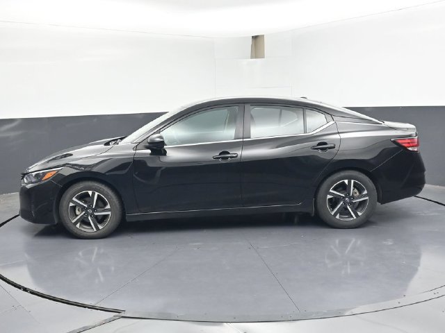 Used 2024 Nissan Sentra SV FWD image 4