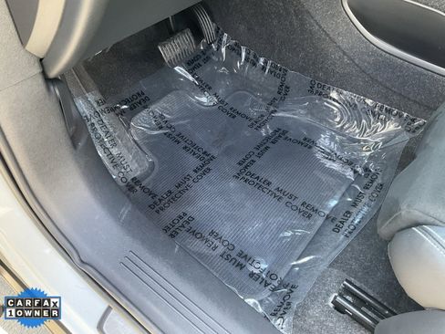 Used 2023 Volvo XC40 Recharge Plus image 20