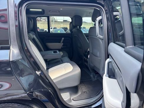 Used 2023 Land Rover Defender 110 X-Dynamic SE AWD/4WD image 58