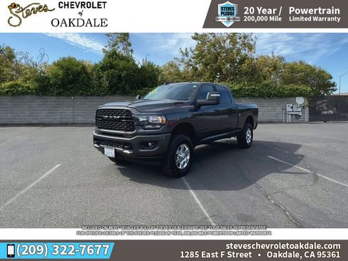 Used 2024 RAM 2500 Big Horn w/ Night Edition AWD/4WD image 5
