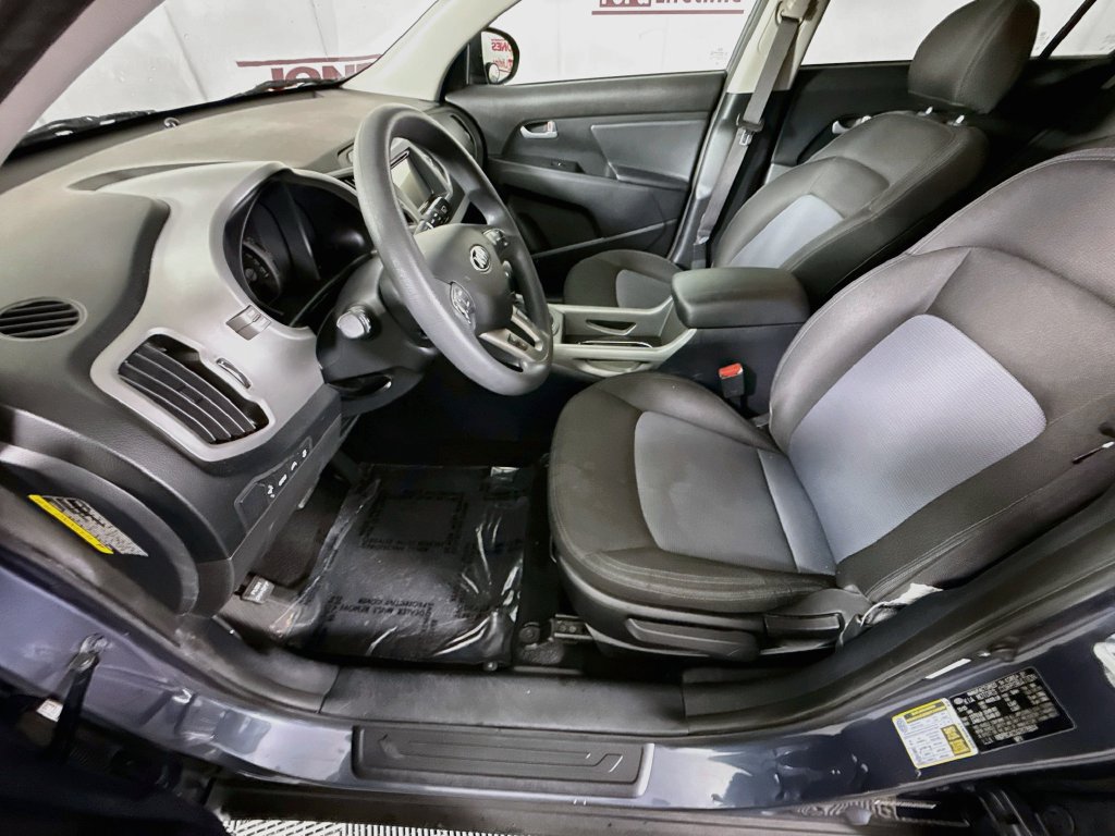 Used 2016 Kia Sportage LX AWD/4WD image 22