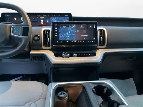 Used 2025 Ford Expedition Max Active image 11