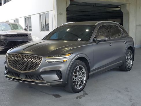 Used 2023 Genesis GV70 2.5T w/ Advanced Package AWD/4WD image 5