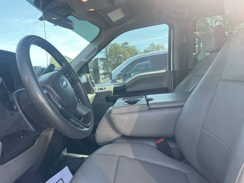 Used 2022 Ford F250 XL w/ STX Appearance Package AWD/4WD image 9