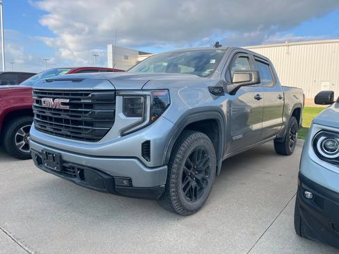 Used 2026 GMC Sierra 1500 Elevation w/ Elevation Select Package AWD/4WD image 2