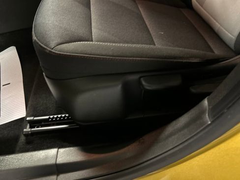 Used 2024 Chevrolet Trax RS w/ Driver Confidence Package image 13