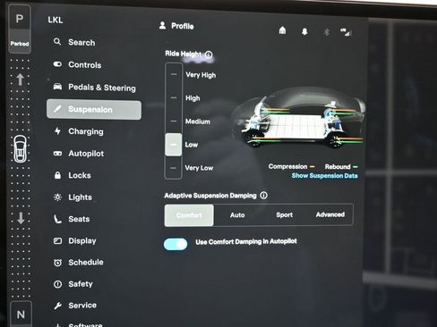 Used 2022 Tesla Model X image 27