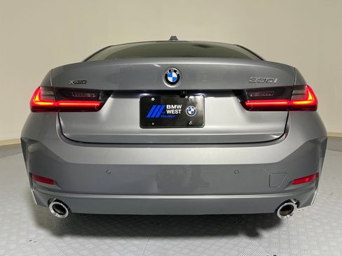 Used 2025 BMW 330i xDrive Sedan w/ Convenience Package AWD/4WD image 9