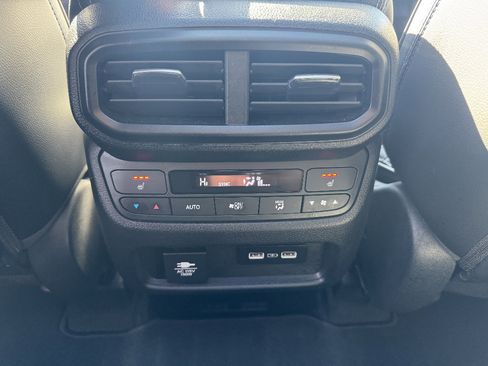 Used 2023 Honda Pilot Elite image 27