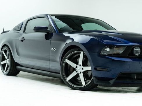 Used 2012 Ford Mustang GT Premium w/ Brembo Brake Pkg image 3