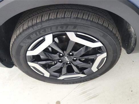 Used 2025 Kia Telluride S image 33