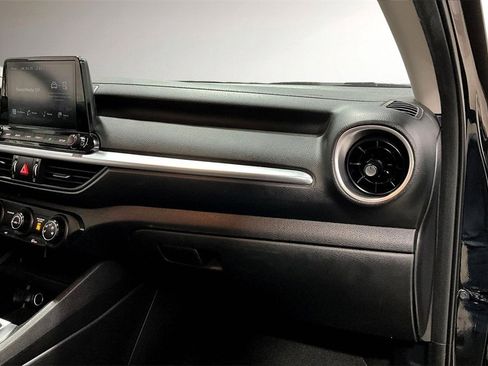 Used 2022 Kia Forte LXS image 25