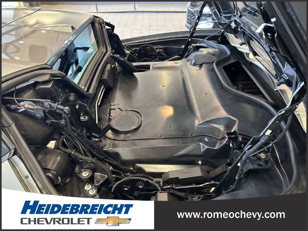 Used 2023 Chevrolet Corvette Z06 w/ Stealth Interior Trim Package RWD image 9
