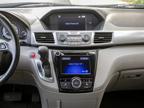 Used 2016 Honda Odyssey EX image 22