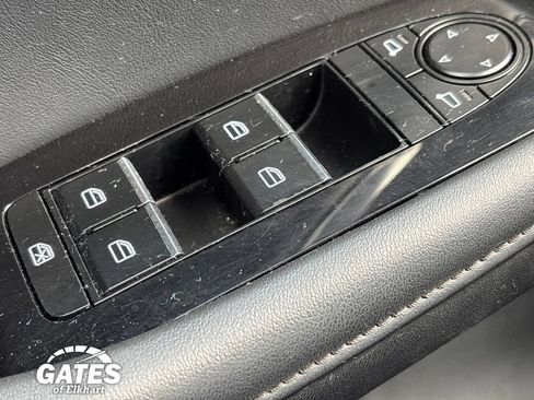Used 2025 MAZDA MAZDA3 s FWD image 23