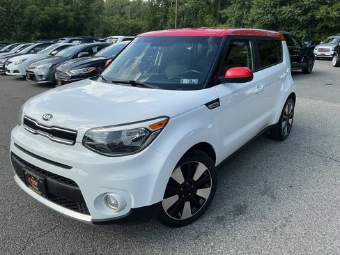 Used 2017 Kia Soul + w/ Designer's Package FWD image 1