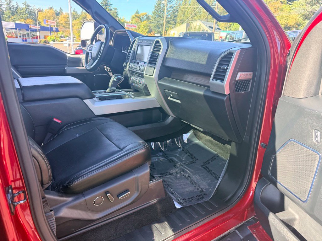 Used 2017 Ford F150 Lariat w/ Equipment Group 502A Luxury AWD/4WD image 33