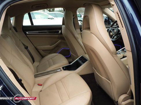 Used 2017 Porsche Panamera 4S image 34