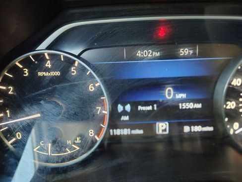 Used 2017 Nissan Murano S image 8